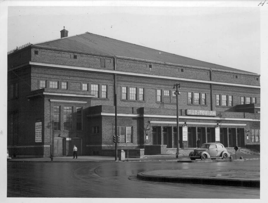 Milwaukee Auditorium in 1944