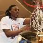 jae_crowder_cutting_down_njcaa_nets.jpg